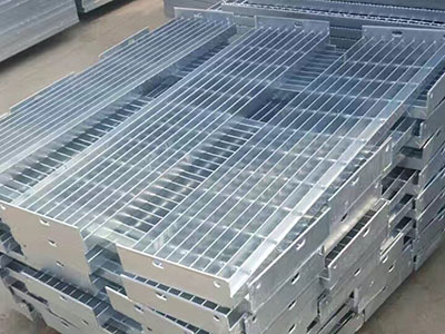 楼梯踏步板 - 安平县卓皇金属丝网制品有限公司图片4